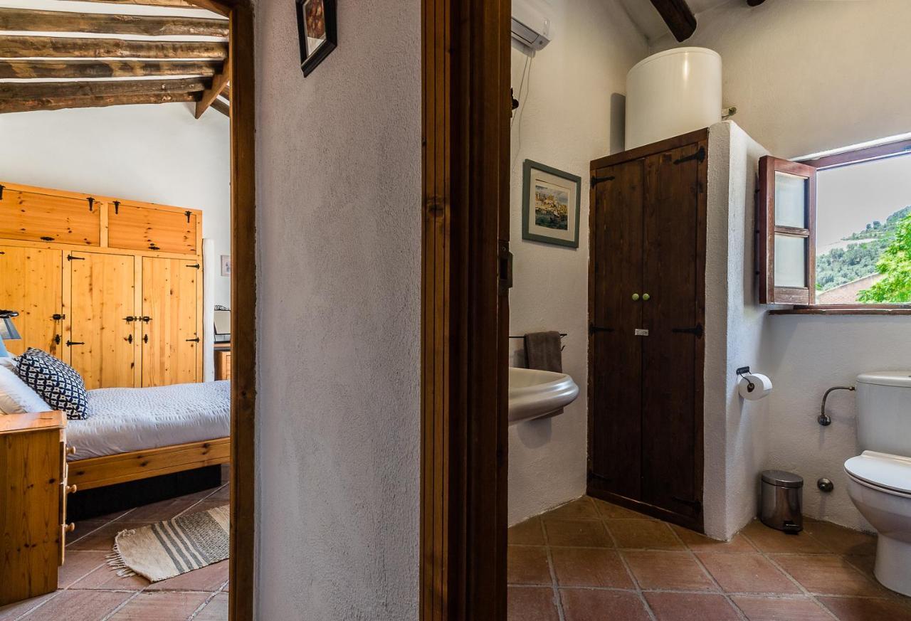 Casa Mundo - 16Th Century Traditional White Village House With Pool Pinos del Valle Exteriér fotografie
